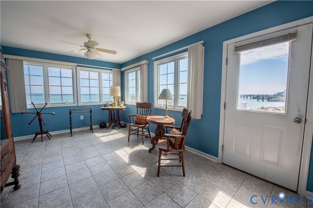 154 Riverside Dr, Deltaville, VA 23043