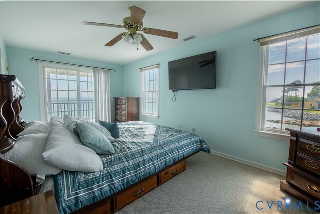 154 Riverside Dr, Deltaville, VA 23043