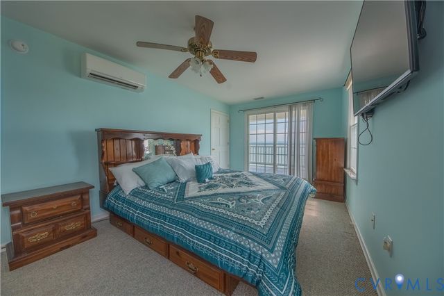 154 Riverside Dr, Deltaville, VA 23043