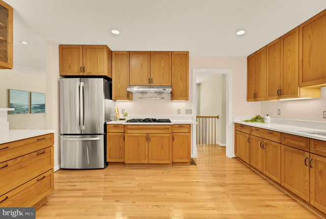 8407 GEORGIAN WAY, Annandale, VA 22003