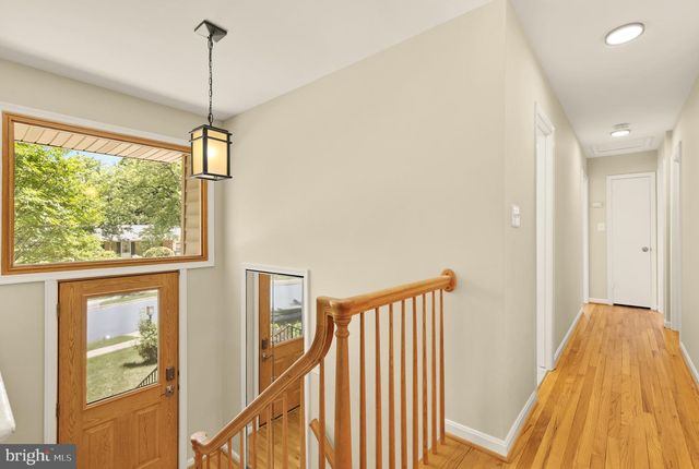 8407 GEORGIAN WAY, Annandale, VA 22003