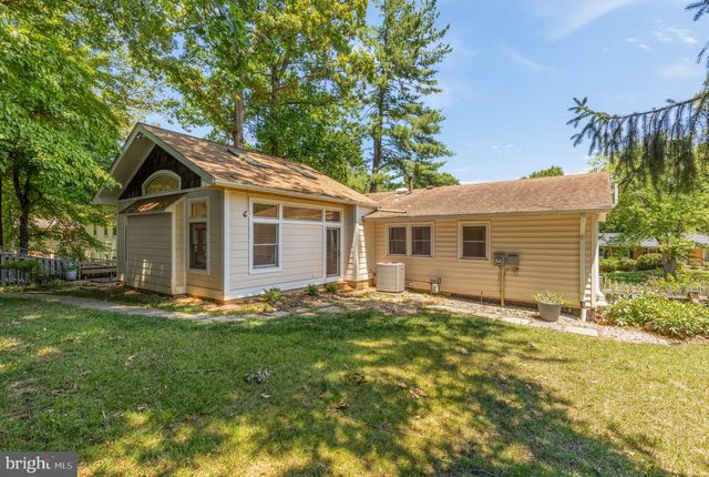 8407 GEORGIAN WAY, Annandale, VA 22003