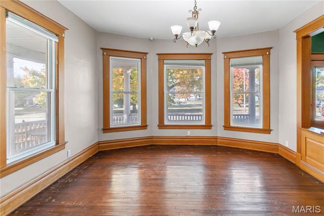 918 5th Street, Carrollton, IL 62016