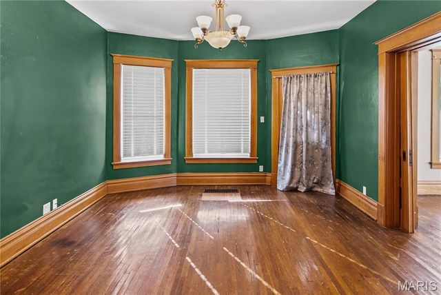 918 5th Street, Carrollton, IL 62016