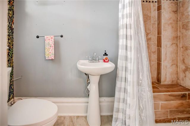 918 5th Street, Carrollton, IL 62016