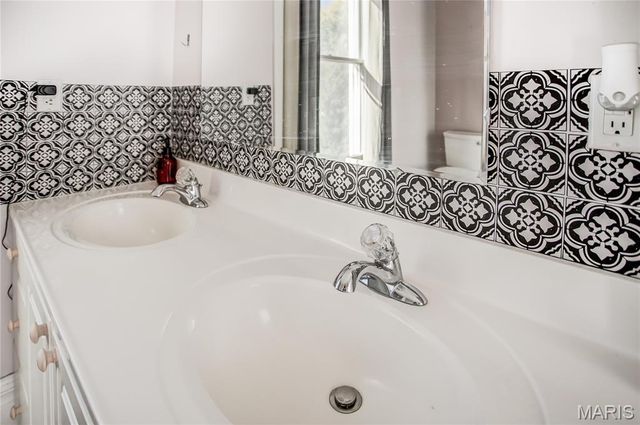 918 5th Street, Carrollton, IL 62016