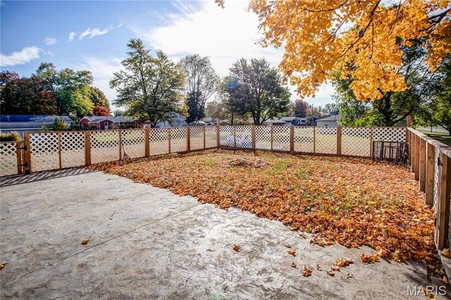 918 5th Street, Carrollton, IL 62016