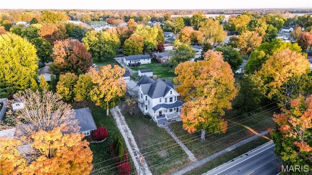 918 5th Street, Carrollton, IL 62016