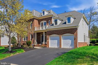 8033 TYSONS OAKS CT, Gainesville, VA 20155