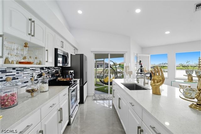 3235 NW 17th LN, Cape Coral, FL 33993
