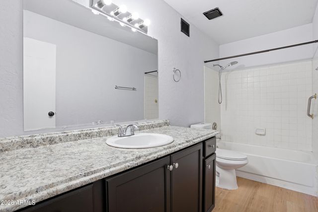 2019 W LEMON TREE Place 1102, Chandler, AZ 85224