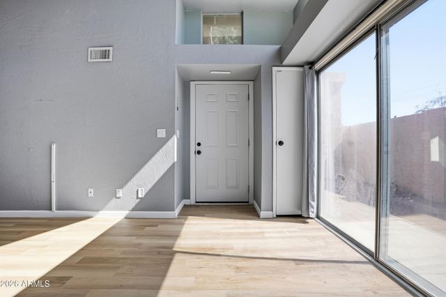 2019 W LEMON TREE Place 1102, Chandler, AZ 85224