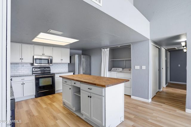 2019 W LEMON TREE Place 1102, Chandler, AZ 85224