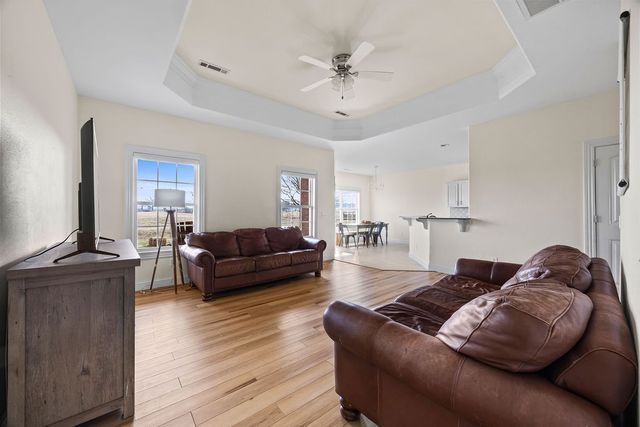 1601 Viney Grove Road, Prairie Grove, AR 72753