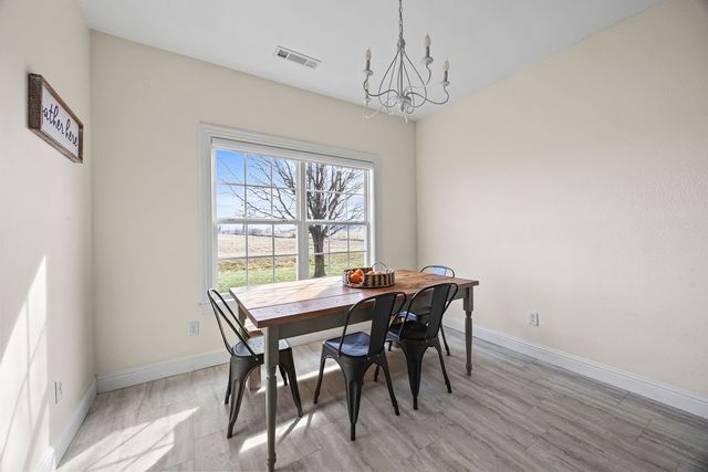 1601 Viney Grove Road, Prairie Grove, AR 72753