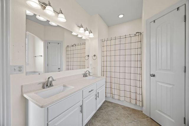 1601 Viney Grove Road, Prairie Grove, AR 72753