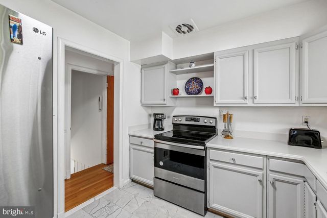 3210 PATRICK HENRY DR, Falls Church, VA 22044