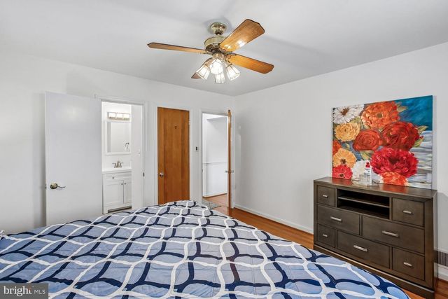3210 PATRICK HENRY DR, Falls Church, VA 22044