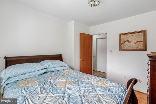 3210 PATRICK HENRY DR, Falls Church, VA 22044