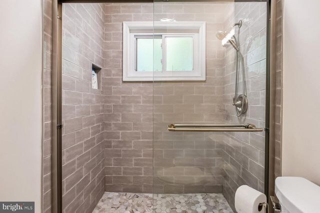 3210 PATRICK HENRY DR, Falls Church, VA 22044