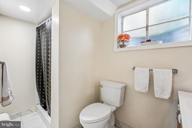 3210 PATRICK HENRY DR, Falls Church, VA 22044