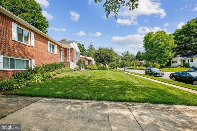 3210 PATRICK HENRY DR, Falls Church, VA 22044