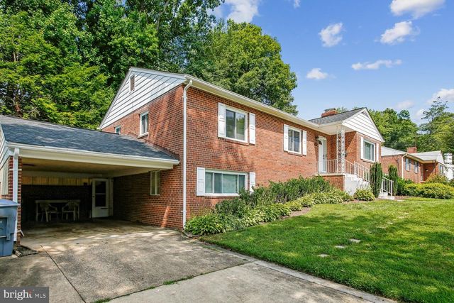 3210 PATRICK HENRY DR, Falls Church, VA 22044