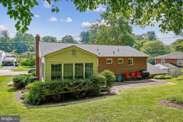 3210 PATRICK HENRY DR, Falls Church, VA 22044