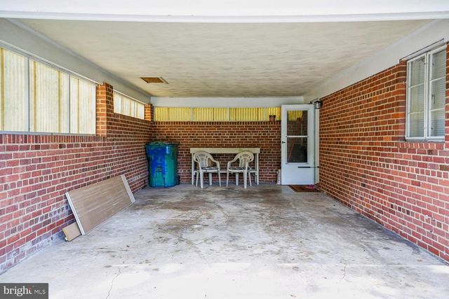 3210 PATRICK HENRY DR, Falls Church, VA 22044