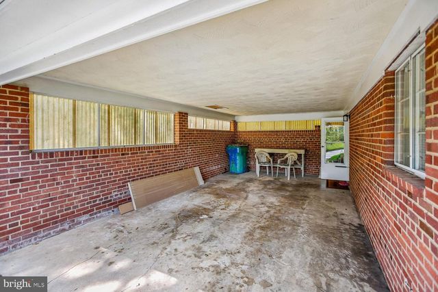 3210 PATRICK HENRY DR, Falls Church, VA 22044