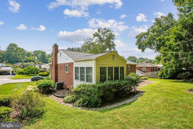3210 PATRICK HENRY DR, Falls Church, VA 22044