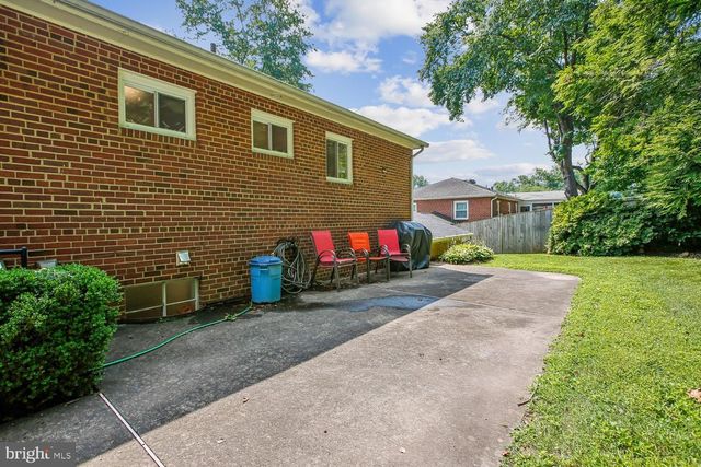 3210 PATRICK HENRY DR, Falls Church, VA 22044