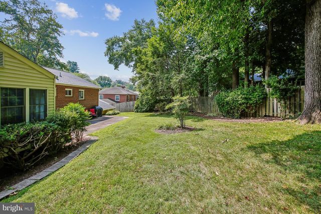 3210 PATRICK HENRY DR, Falls Church, VA 22044