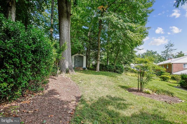 3210 PATRICK HENRY DR, Falls Church, VA 22044