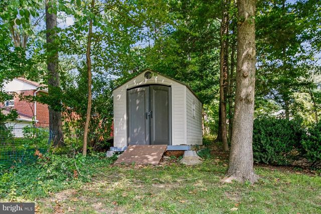 3210 PATRICK HENRY DR, Falls Church, VA 22044