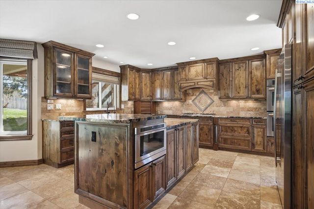 2808 Lapierre Canyon Dr., Kennewick, WA 99338