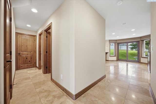 2808 Lapierre Canyon Dr., Kennewick, WA 99338