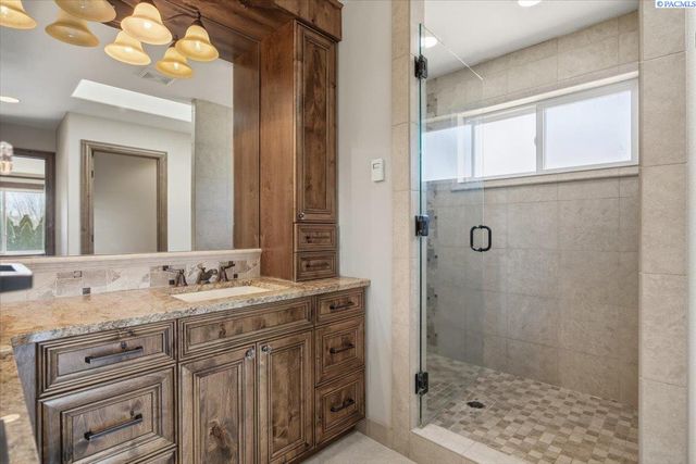 2808 Lapierre Canyon Dr., Kennewick, WA 99338