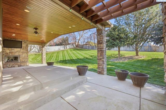 2808 Lapierre Canyon Dr., Kennewick, WA 99338