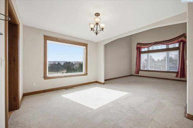 2808 Lapierre Canyon Dr., Kennewick, WA 99338