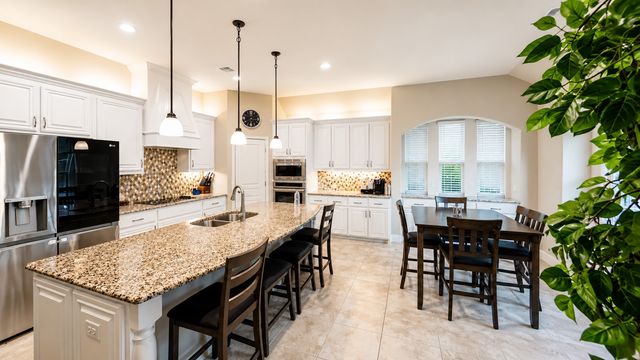 1917 Sunflower Drive, Glenn Heights, TX 75154