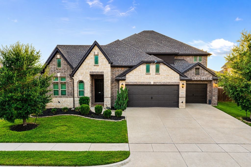 1917 Sunflower Drive, Glenn Heights, TX 75154
