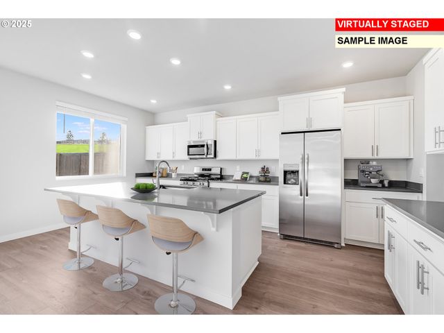 849 GLADE Ave, Forest Grove, OR 97116