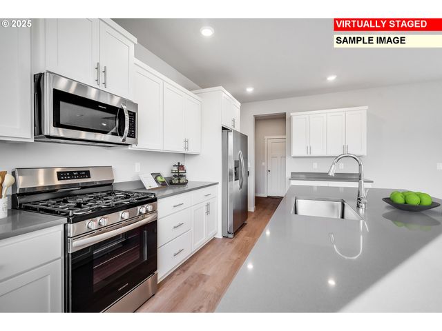 849 GLADE Ave, Forest Grove, OR 97116