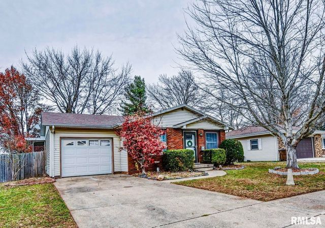 709 E Heights Avenue, Taylorville, IL 62568