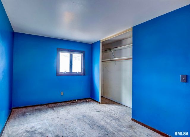 709 E Heights Avenue, Taylorville, IL 62568