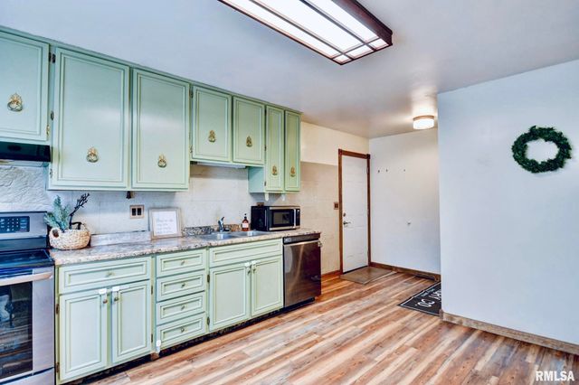 709 E Heights Avenue, Taylorville, IL 62568