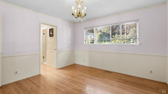 1104 Birch Dr, Petaluma, CA 94952