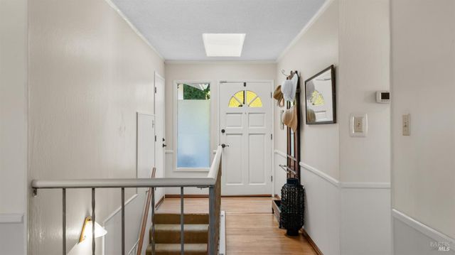 1104 Birch Dr, Petaluma, CA 94952