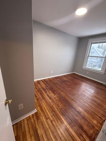 16 Wallace Avenue, Mount Vernon, NY 10552